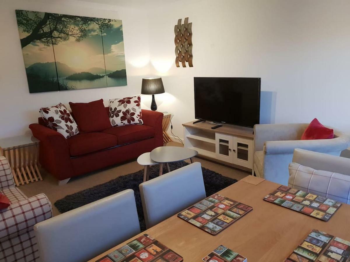 Chic Flat At Hairmyres Hospital & Train Station Leilighet East Kilbride Eksteriør bilde